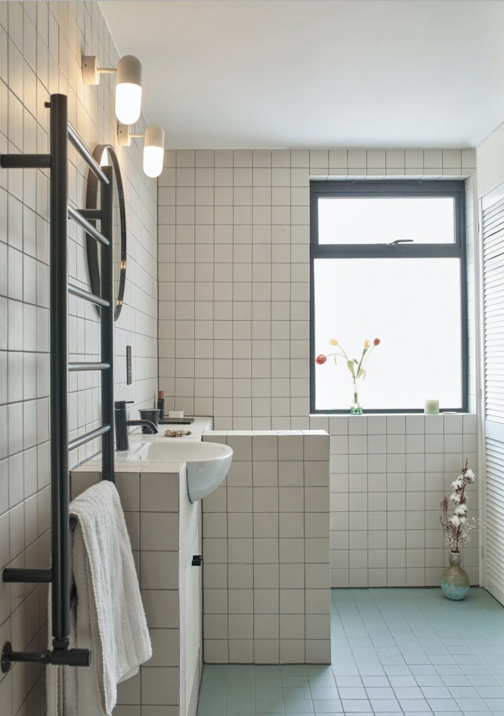 Hackney Home | green bathroom  | Interior Designers